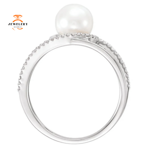 14KT GOLD FRESHWATER CULTURED PEARL & 1/8 CTW DIAMOND RING - Image 2