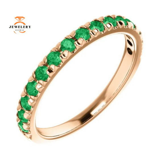 14KT GOLD 0.60 CTW EMERALD FRENCH-SET ANNIVERSARY BAND