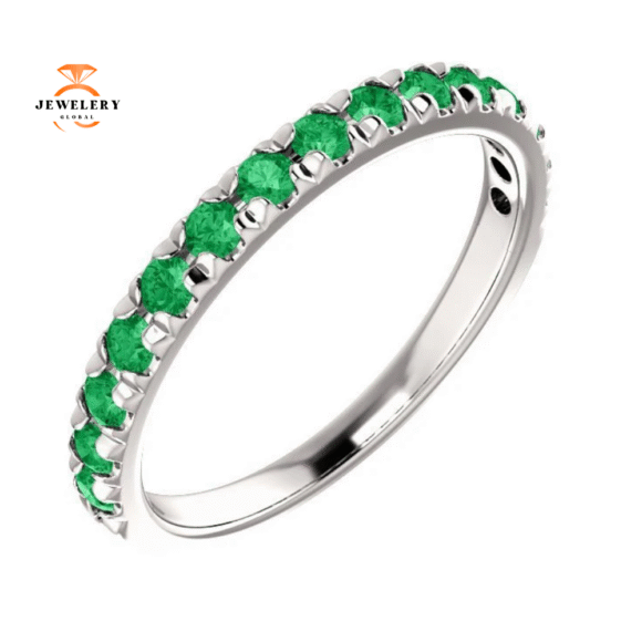 14KT GOLD 0.60 CTW EMERALD FRENCH-SET ANNIVERSARY BAND - Image 12