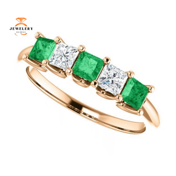 14KT GOLD 0.45 CTW EMERALD & 0.33 CTW DIAMOND SQUARE 5 STONE BAND - Image 5