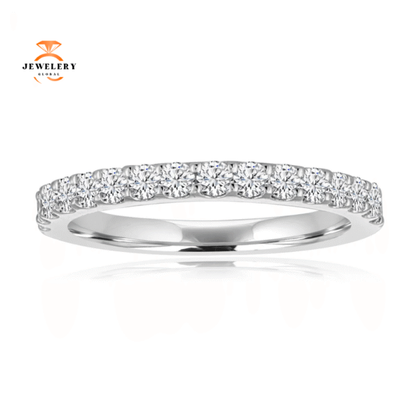 14KT Gold 1/2 CTW Diamond Shared Prong Band