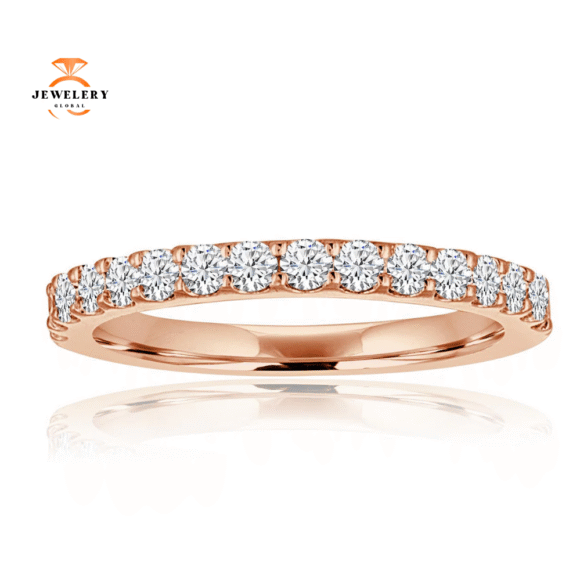 14KT Gold 1/2 CTW Diamond Shared Prong Band - Image 3