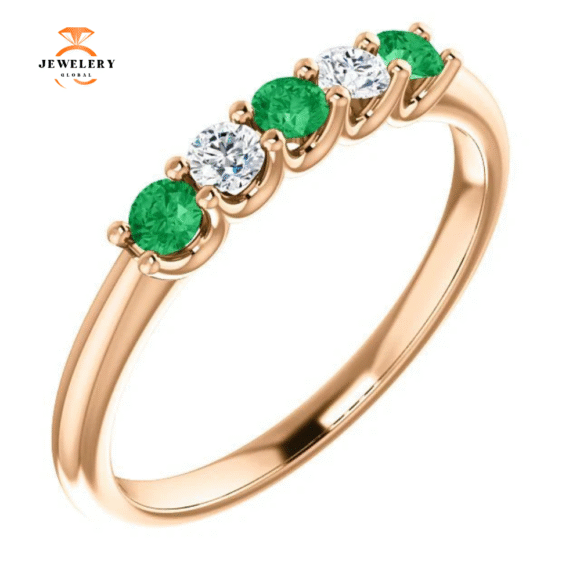 14KT GOLD 0.18 CTW EMERALD & 0.12 CTW DIAMOND 5 STONE BAND - Image 4