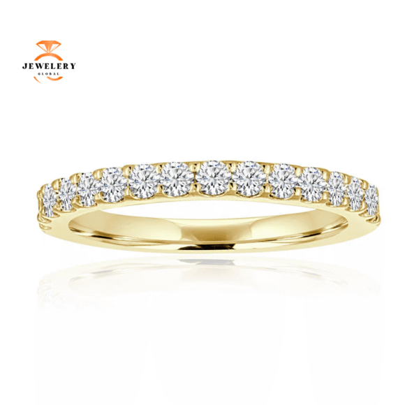 14KT Gold 1/2 CTW Diamond Shared Prong Band - Image 4