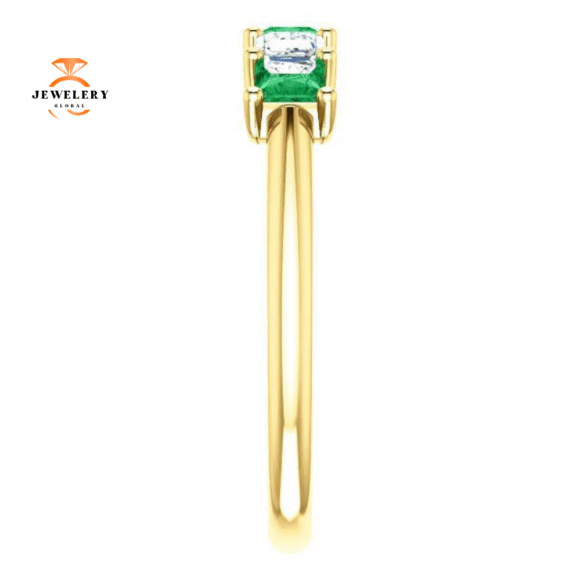 14KT GOLD 0.45 CTW EMERALD & 0.33 CTW DIAMOND SQUARE 5 STONE BAND - Image 10