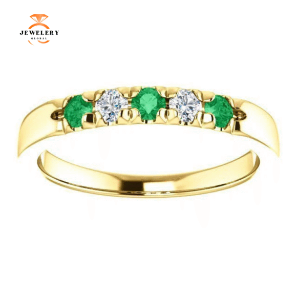 14KT GOLD 0.18 CTW EMERALD & 0.12 CTW DIAMOND FRENCH-SET 5 STONE BAND - Image 5