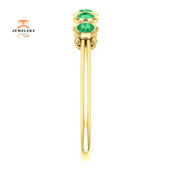 14KT Gold 3/10 CTW Round Emerald 5 Stone Ring - Image 12
