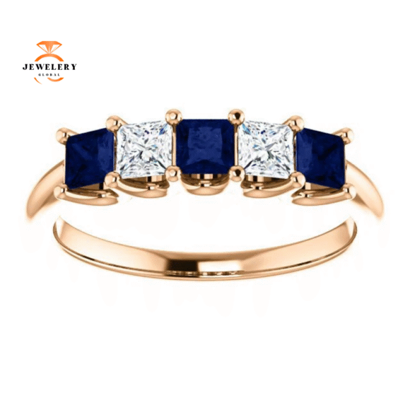 14KT GOLD 0.60 CTW SAPPHIRE & 0.33 CTW DIAMOND SQUARE 5 STONE BAND - Image 3