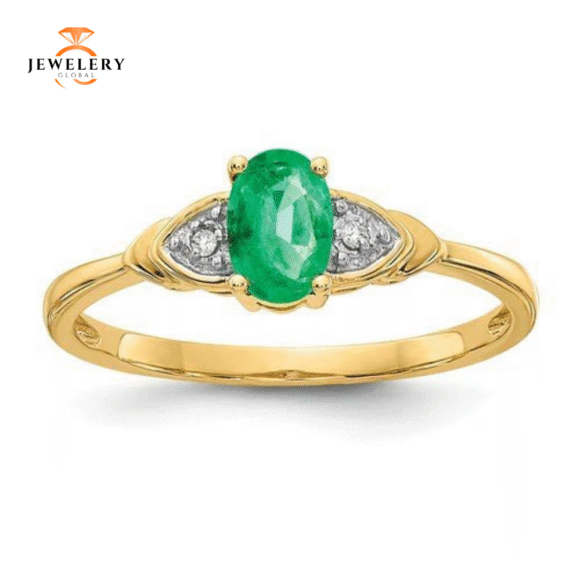 14KT DIAMOND AND EMERALD 3 STONE STYLE RING - Image 5