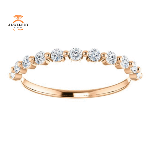 14KT GOLD 1/3 CTW DIAMOND ANNIVERSARY BAND - Image 6