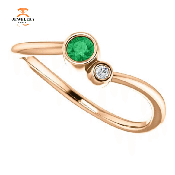 14KT GOLD 0.11 CT EMERALD & .02 CTW DIAMOND BEZEL-SET 2 STONE RING - Image 2