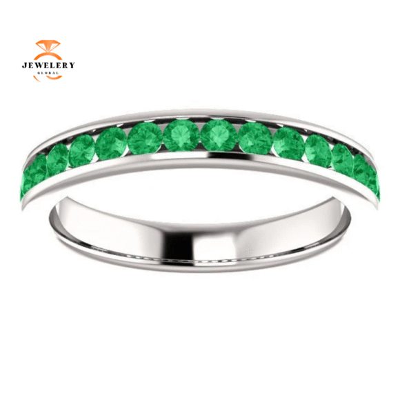 14KT GOLD 0.64 CTW EMERALD CHANNEL-SET BAND - Image 3