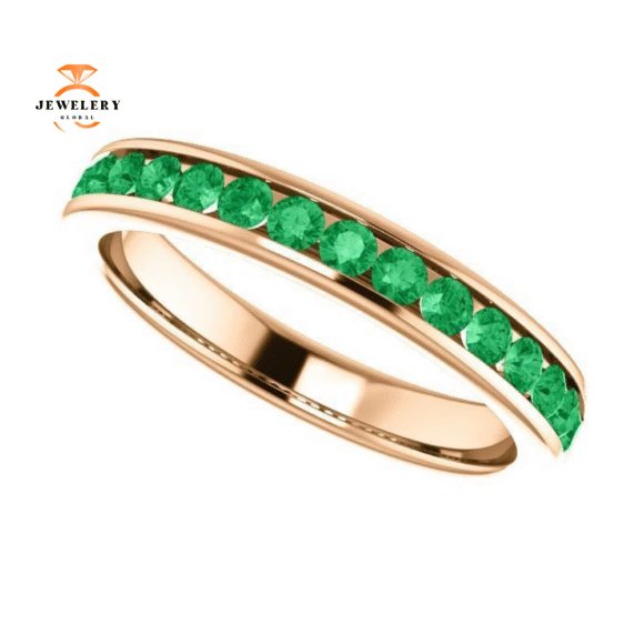 14KT GOLD 0.64 CTW EMERALD CHANNEL-SET BAND - Image 11