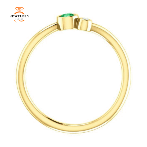 14KT GOLD 0.11 CT EMERALD & .02 CTW DIAMOND BEZEL-SET 2 STONE RING - Image 15