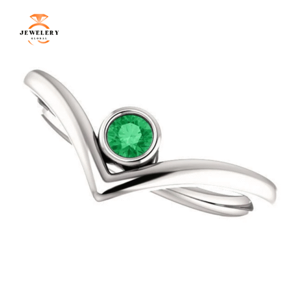 14KT GOLD 0.11 CT EMERALD SOLITAIRE BEZEL-SET "V" RING - Image 8