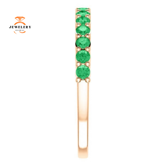 14KT GOLD 0.56 CTW ROUND EMERALD SHARED PRONG RING - Image 10