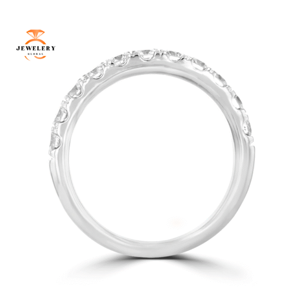 14KT WHITE GOLD 0.75 CTW DIAMOND WEDDING BAND - Image 2