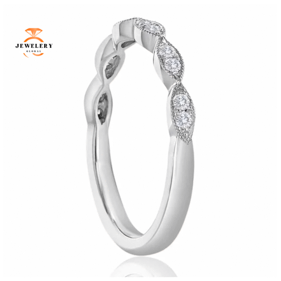 14KT Gold 1/6 CTW Diamond Pinched Milgrain Band - Image 2