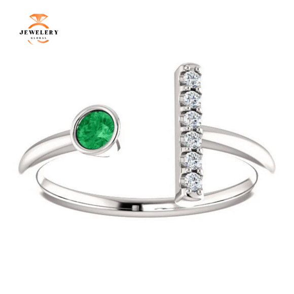14KT GOLD .11 CT EMERALD & .05 CTW DIAMOND BEZEL BAR RING - Image 6
