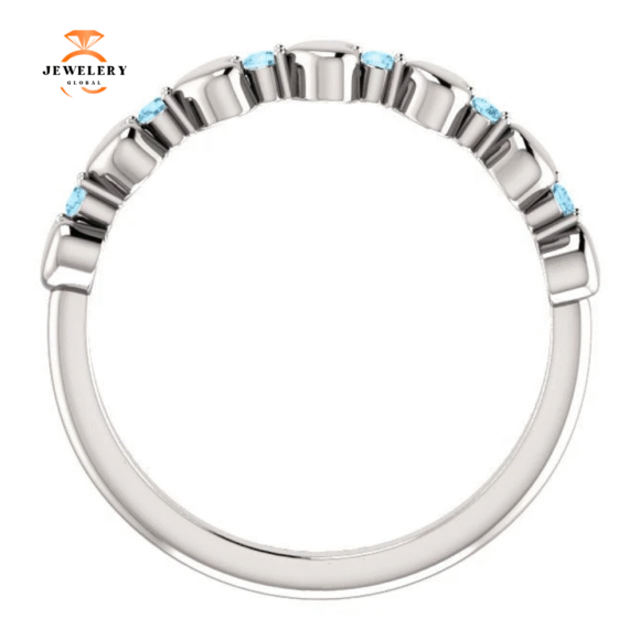 14KT GOLD 0.12 CTW ROUND AQUAMARINE STACKABLE RING - Image 2