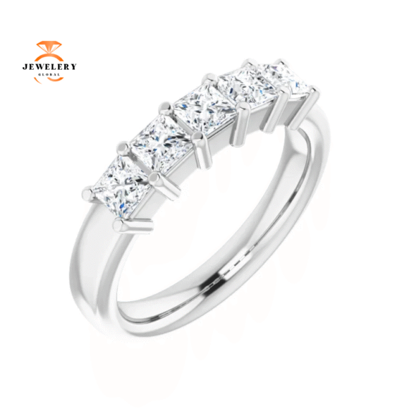 14KT Gold 1 CTW Princess Diamond 5 Stone Band