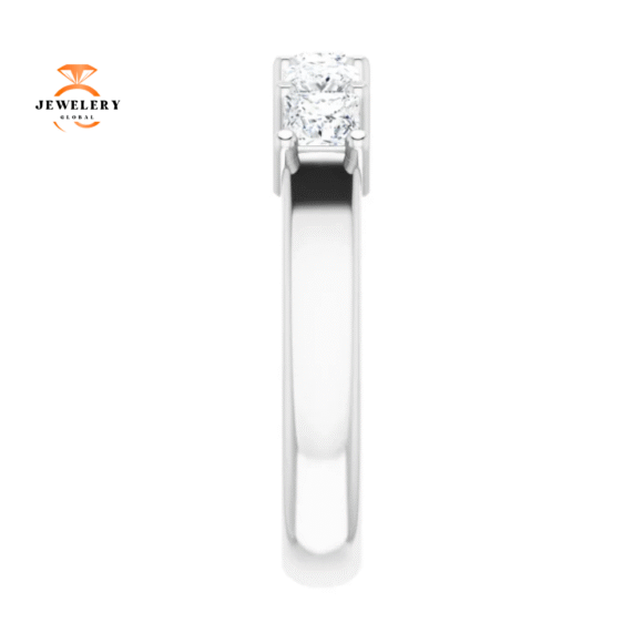 14KT Gold 1 CTW Princess Diamond 5 Stone Band - Image 4