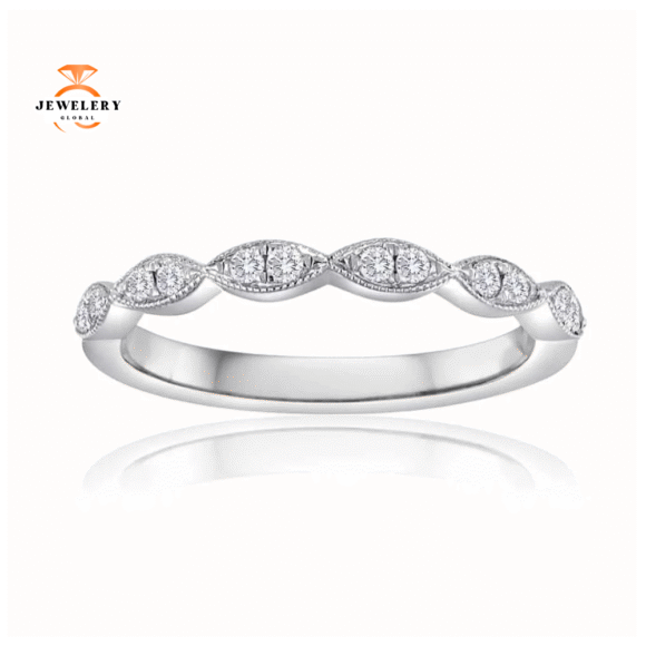 14KT Gold 1/6 CTW Diamond Pinched Milgrain Band