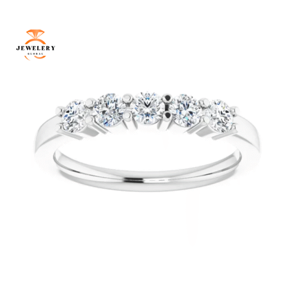 14KT Gold 1/2 CTW Round Diamond 5 Stone Band - Image 6