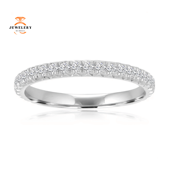 14KT Gold 1/2 CTW Round Diamond Fishtail Band