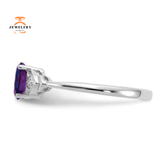 14KT WHITE GOLD OVAL AMETHYST AND DIAMOND RING - Image 2