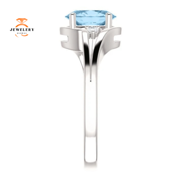 14KT WHITE GOLD 1.60 CT SKY BLUE TOPAZ & 1/20 CTW DIAMOND ACCENT RING - Image 3