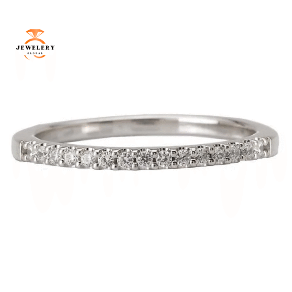 14KT WHITE GOLD 1/6 CTW DIAMOND 20 STONE BAND - Image 2