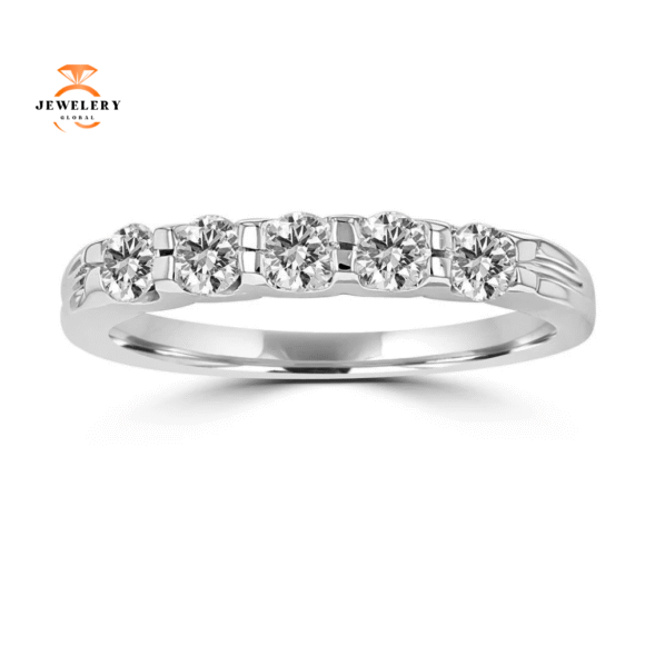 14KT White Gold 1/2 CTW Round Diamond Five Stone Band