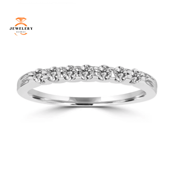 14KT WHITE GOLD 1/4 CTW ROUND DIAMOND SEVEN STONE BAND