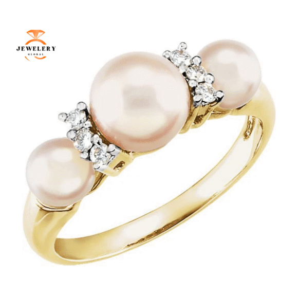14KT YELLOW GOLD THREE-STONE PEARL AND DIAMOND RING