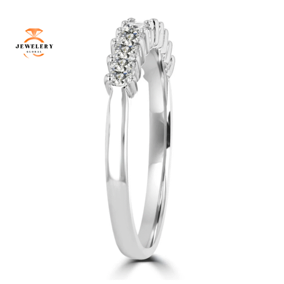14KT WHITE GOLD 1/2 CTW PRINCESS CUT DIAMOND PRONG SET BAND - Image 3