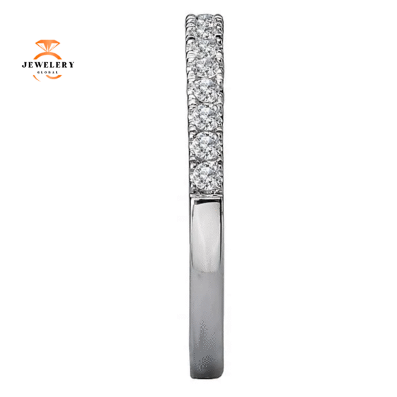 14KT WHITE GOLD 1/3 CTW ROUND DIAMOND 19 STONE BAND - Image 2