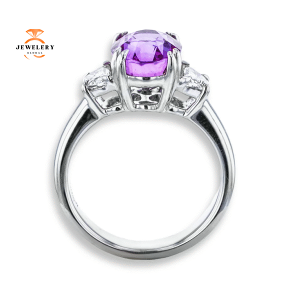 JULEVE 18KT WHITE GOLD 4.62CT PURPLE-PINK SAPPHIRE & 0.65CTW DIAMOND 3 STONE RING - Image 2