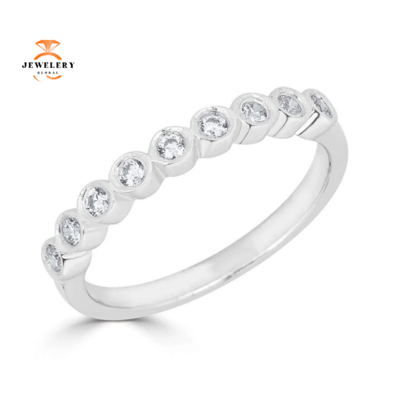 EMILIQUE 14KT GOLD 1/5 CTW DIAMOND BEZEL SET BAND - Image 2